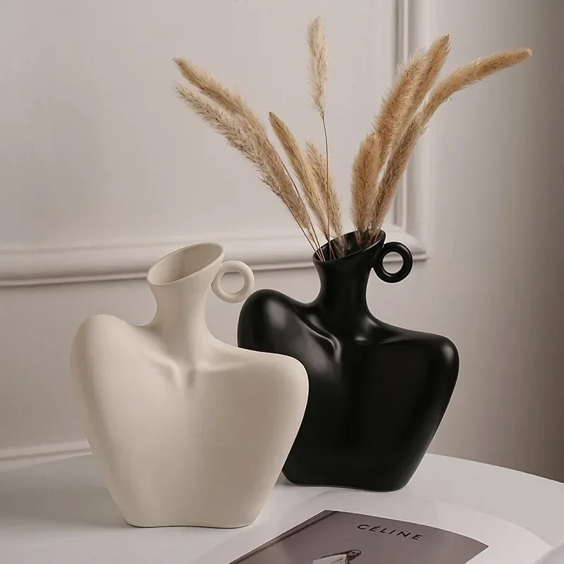 Body Clavicle Vase